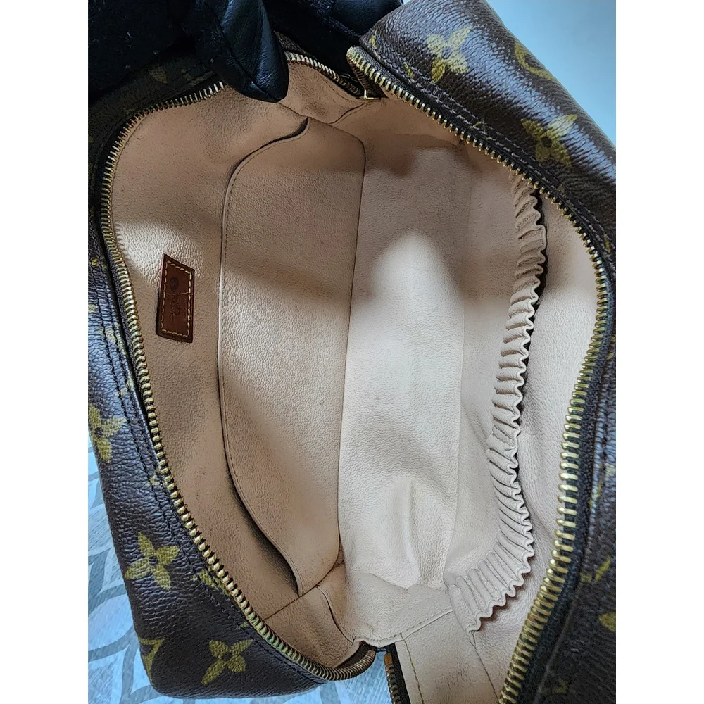 LOUIS VUITTON Monogram Canvas Trousse Toilette 28 Clutch Brown